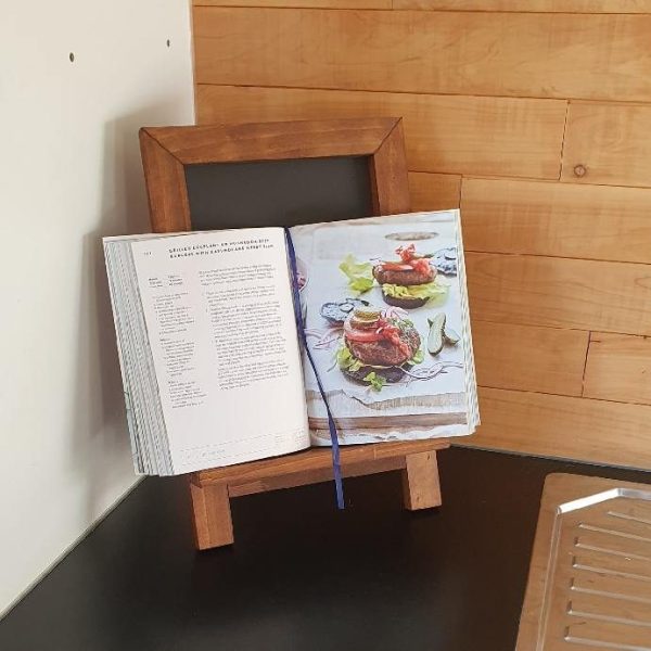 Countryside Creative book stand
