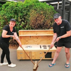 furnitoyz team