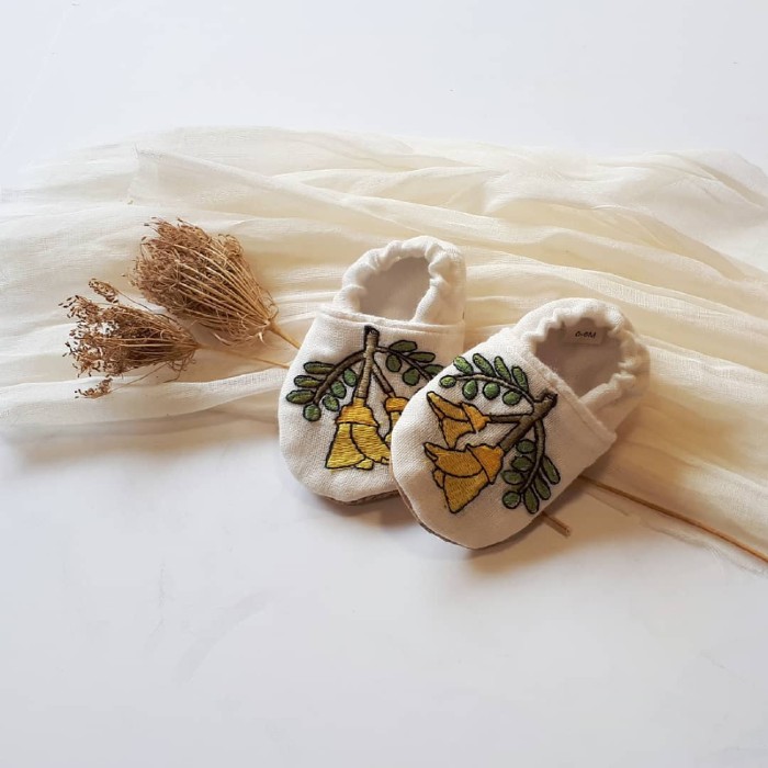 Lola and me soft sole baby shoes - kowhai