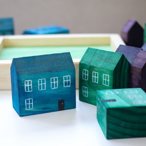 Early Bird Toys The Housing Collection