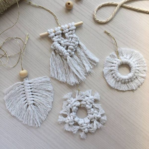 Trixie Gifts and Accessories - Macramé Tree Decorations - Set